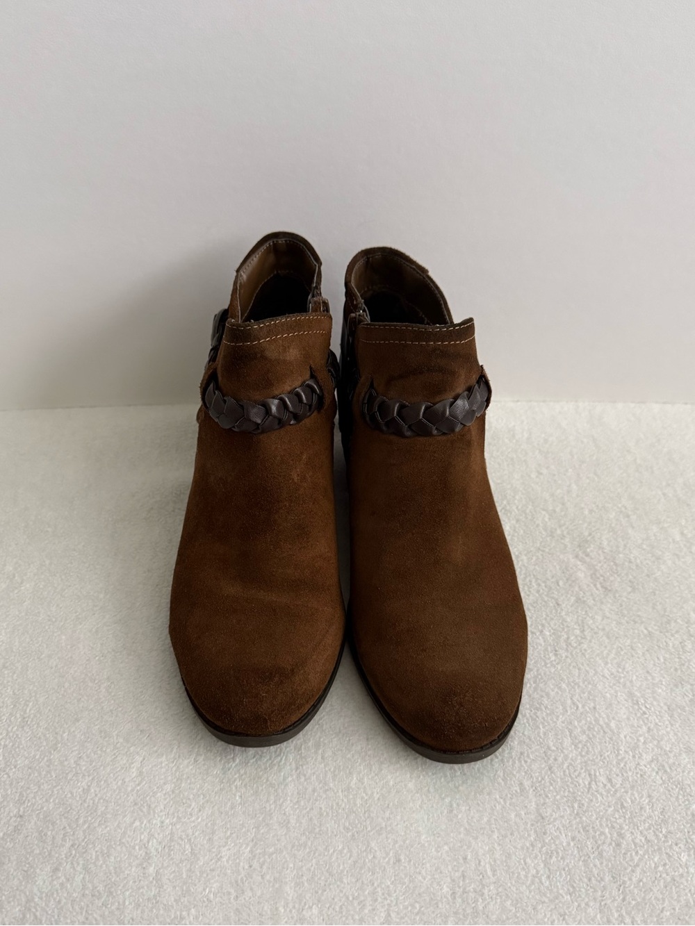 Crown Vintage Brown Suede Leather Ankle Boots Womens 8.5 Western Boho - Picture 3 of 11
